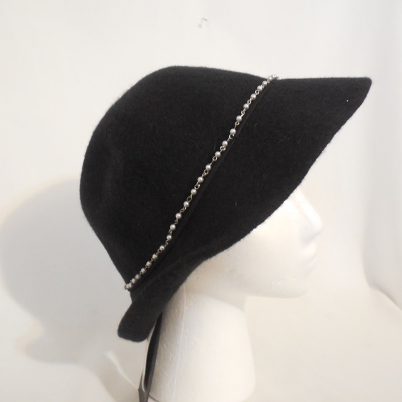 Inc International Concepts Packable Faux Pearl Cloche Hat - Picture 2 of 6